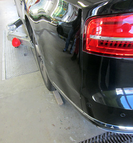 Audi A8 L mit Seitenschaden links